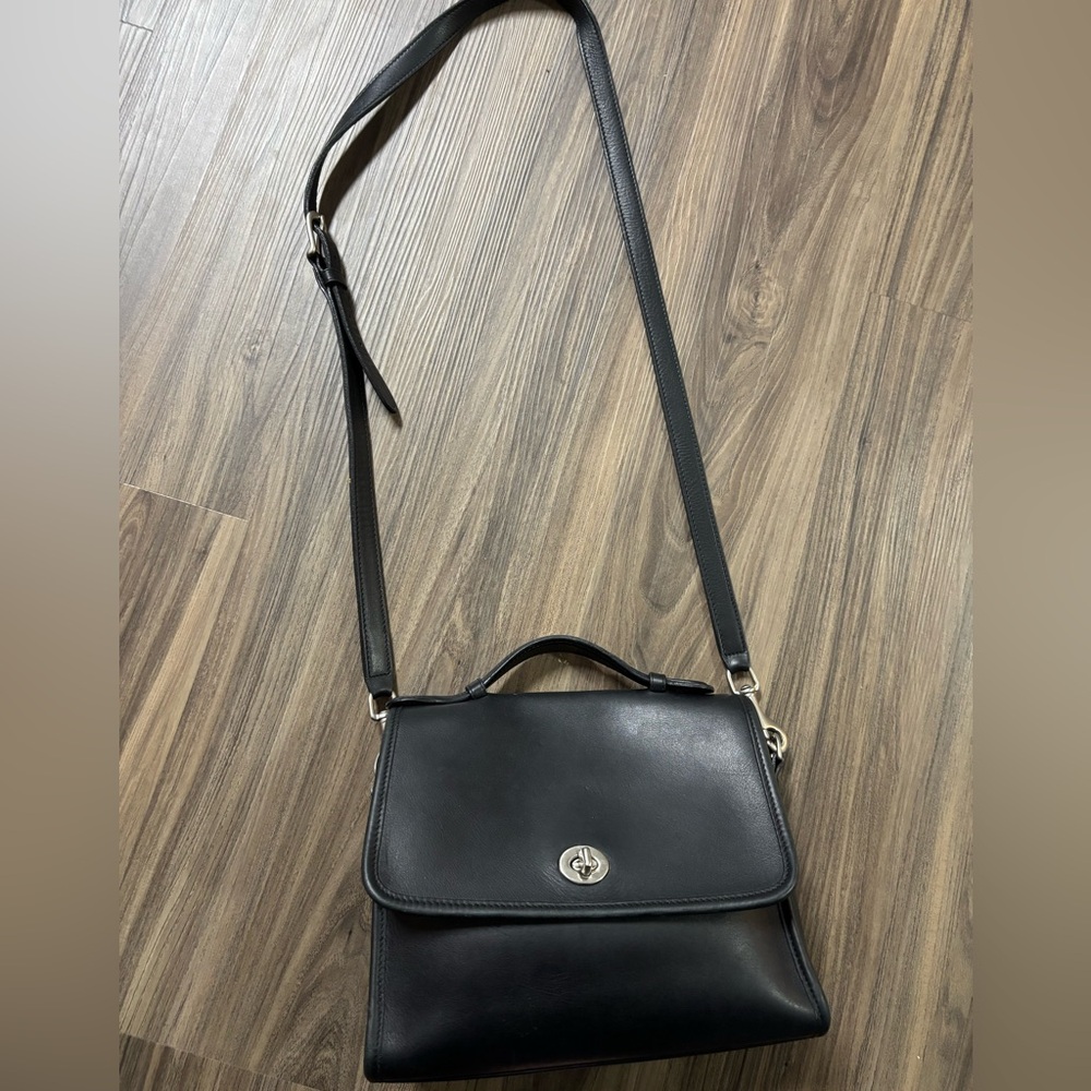 SOLD Coach 9870 Court leather crossbody bag